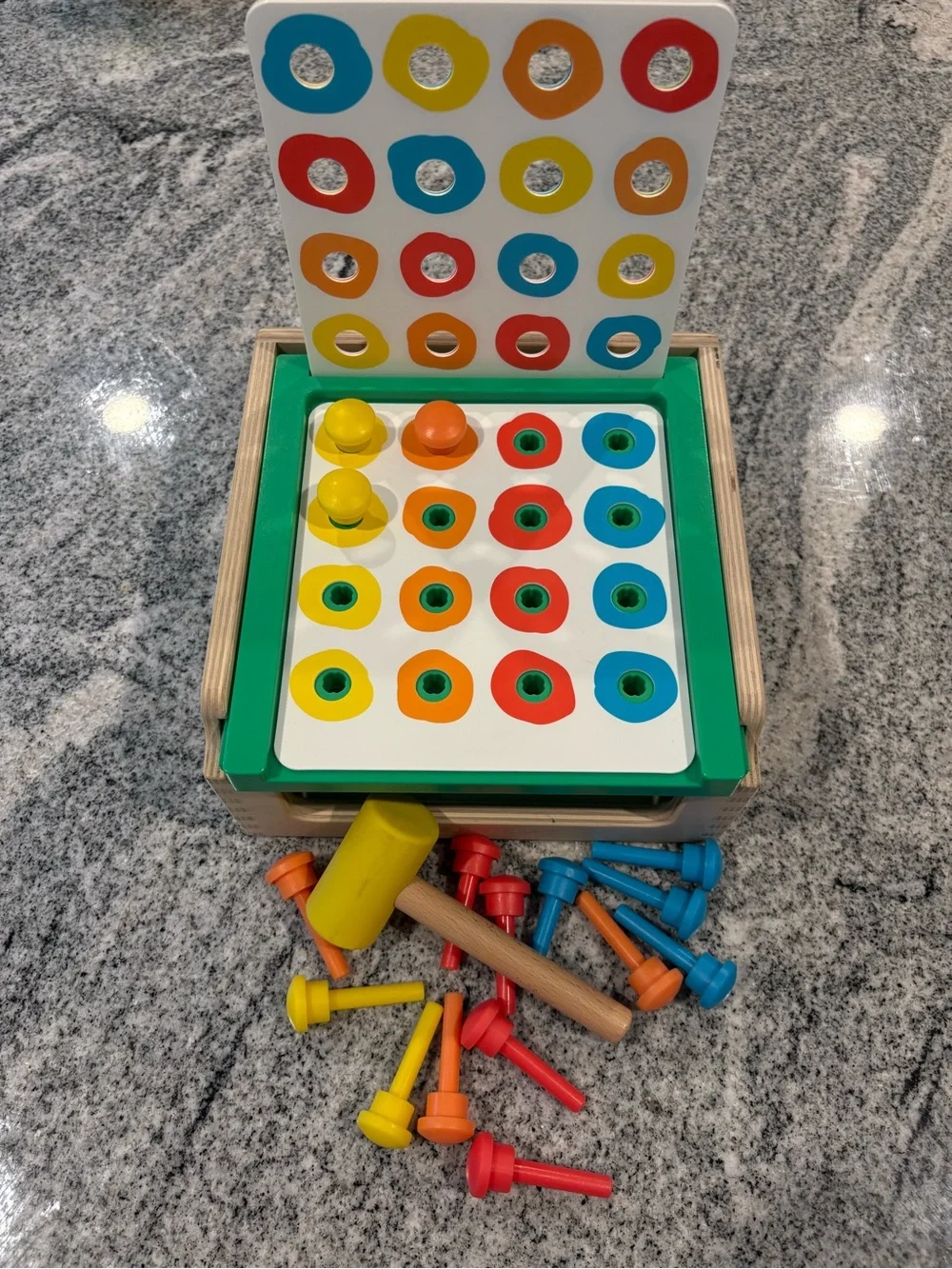 LOVEVERY Match & Tap Hammer Box